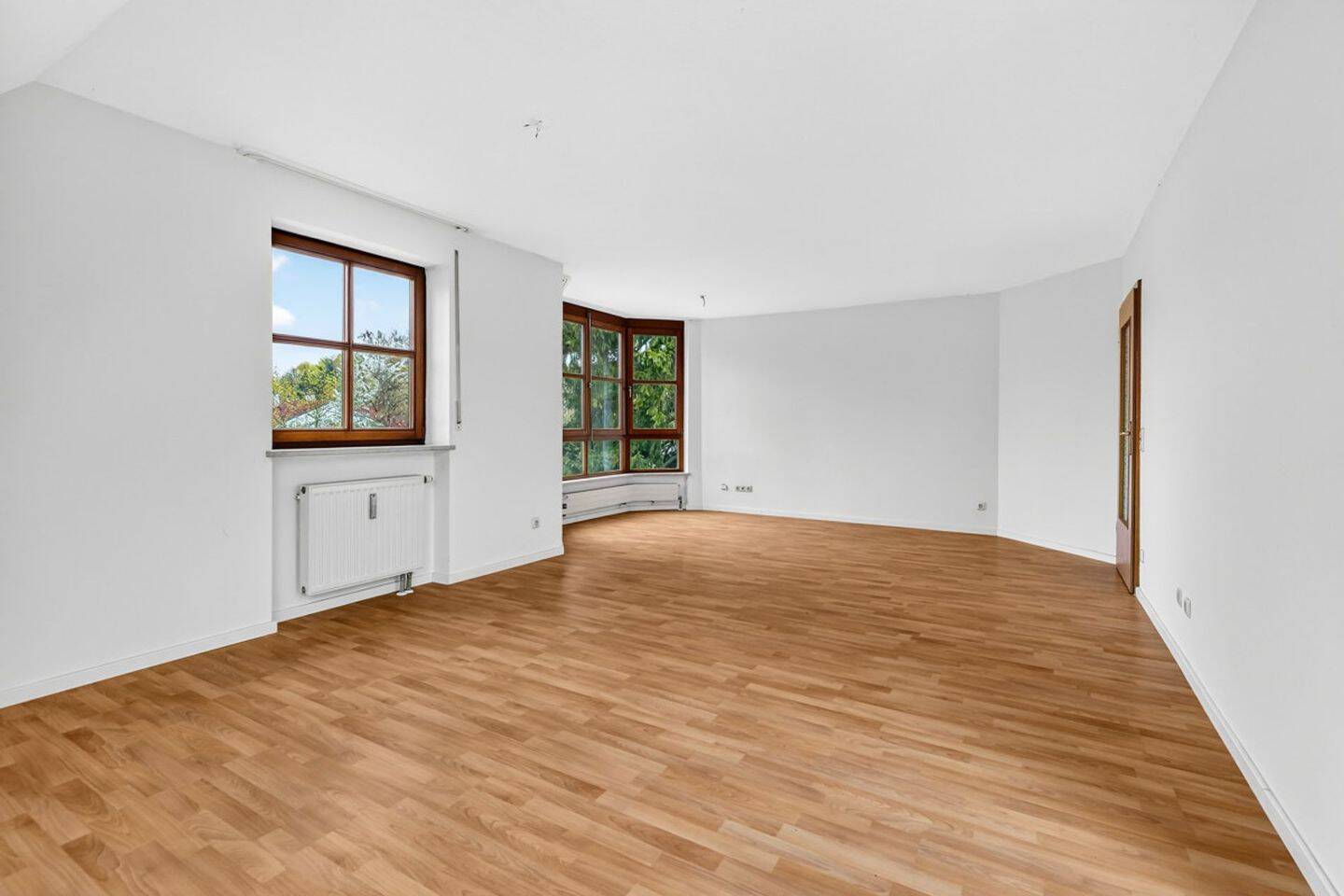 Großzügige 3,5-Zi.-Maisonette mit 2 Bädern & TG - keine zusätzliche Käufer-Provision – Augsburg – Vorschaubild 6