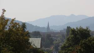 Charmante 2-Zimmer-Dachgeschosswohnung nahe dem Seepark – 79110 Freiburg im Breisgau – Vorschaubild 3