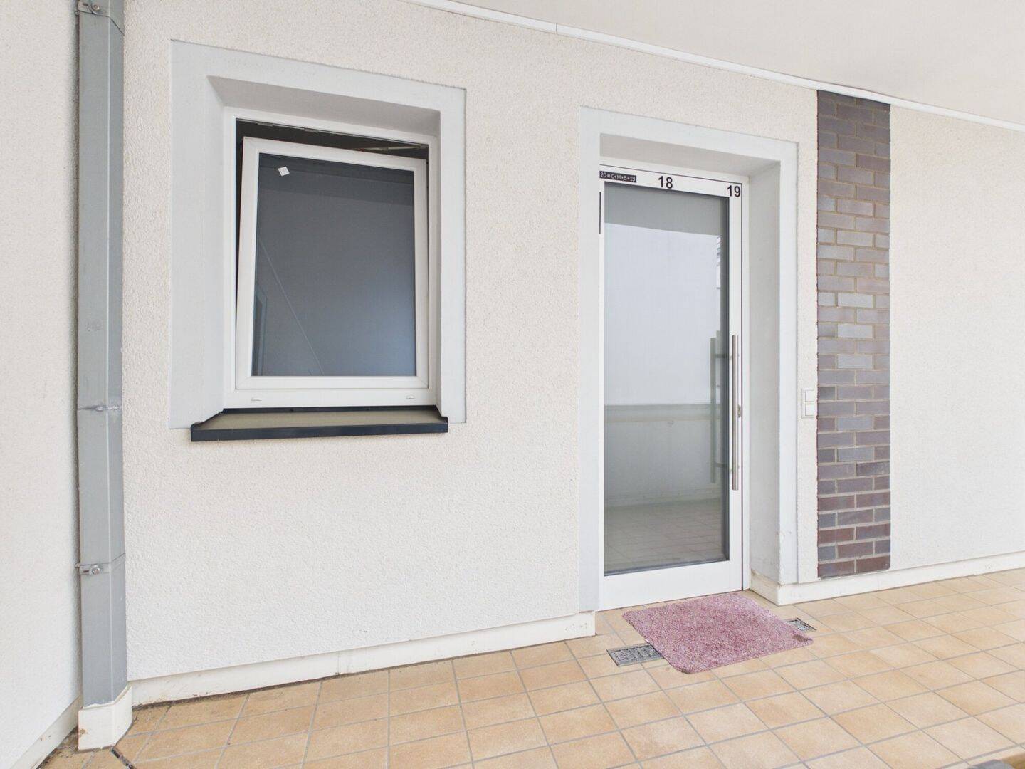 Komfortabel wohnen im Atriumhaus - barrierefreie Seniorenwohnung mit Aufzug und Balkon