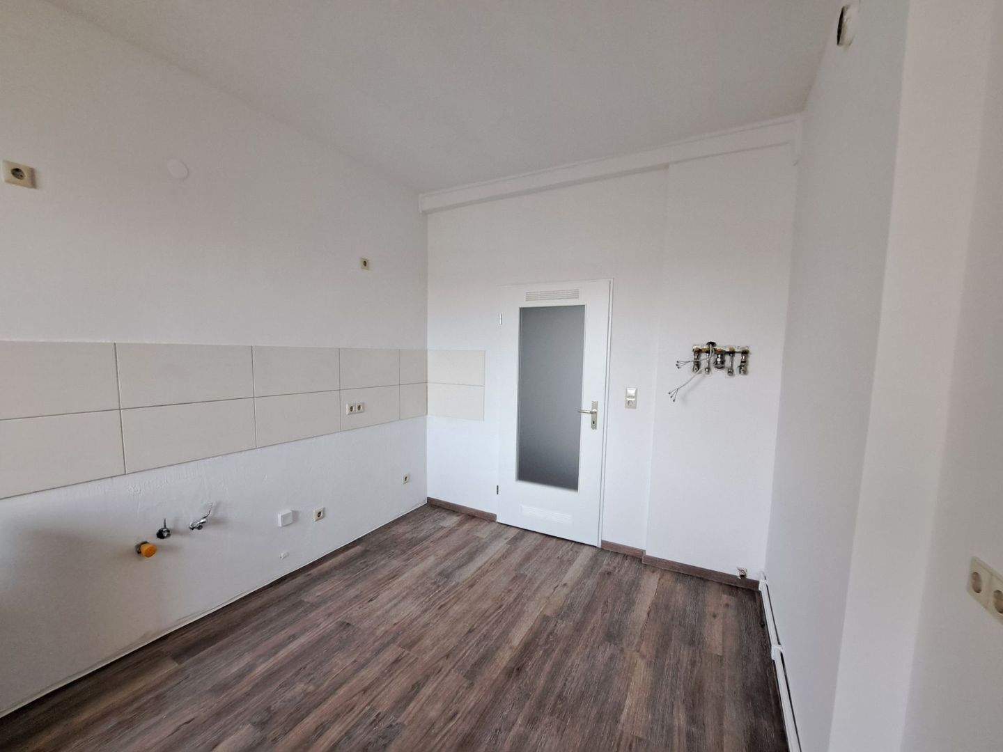 Renovierte 3-Zimmer-Wohnung mit Balkon in Bremerhaven-Lehe! – Bremerhaven – Vorschaubild 5