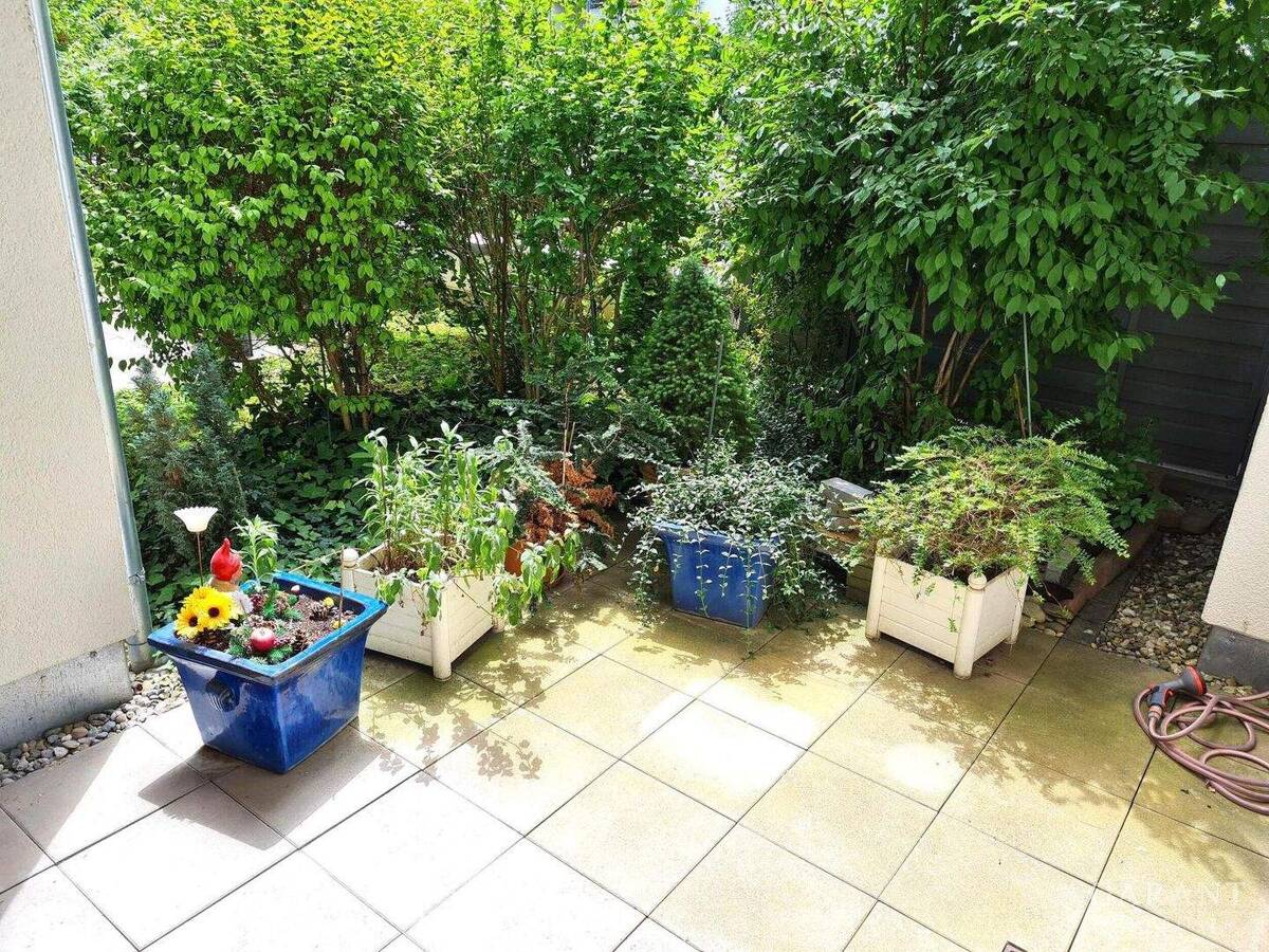 * Seniorenresidenz in Feuerbach * – 70469 Stuttgart – Bild 1 von 7