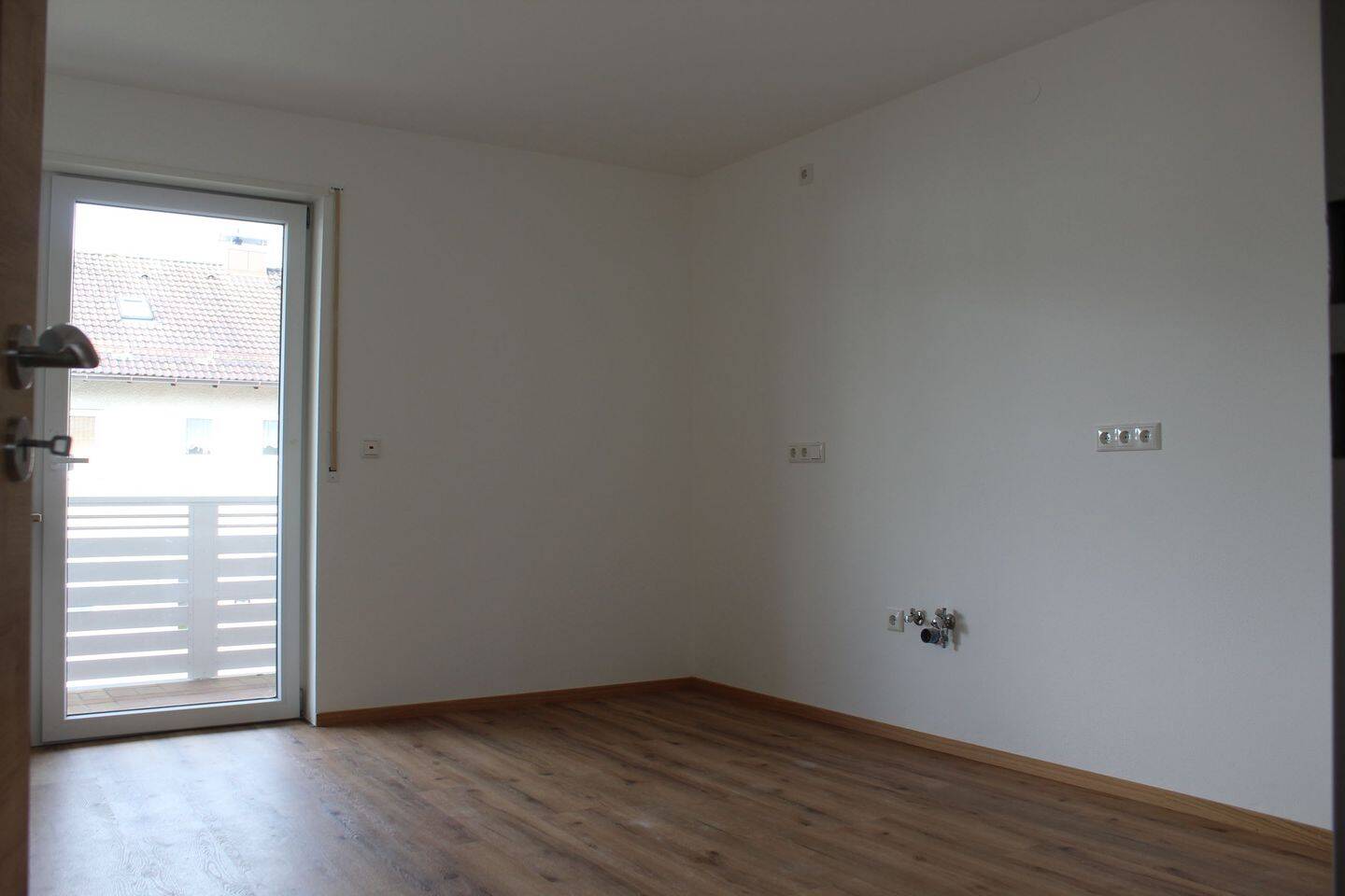 Renovierte 4 Zimmer Wohnung mit Südbalkon, Kellerraum und Garage – Peiting – Vorschaubild 8