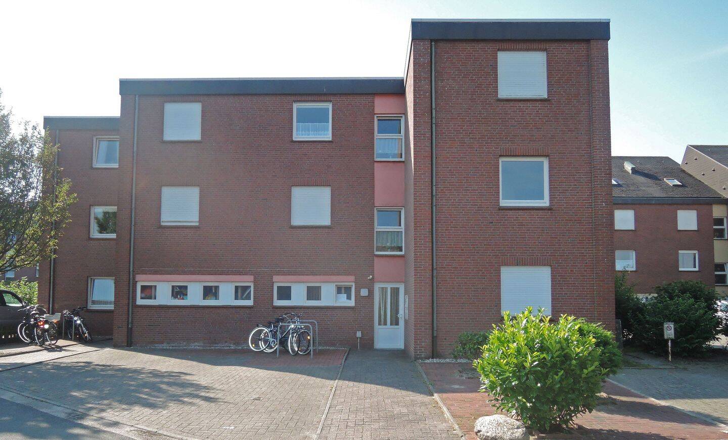 Perfekte Auszeit in Horumersiel-Friesenhörn! Gemütliches EG-Apartment mit herrlicher Süd-Terrasse! – Wangerland – Bild 1 von 8