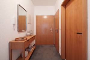 Wohnung mit Potenzial: Gefragtes 1-Zimmer-Apartment im ruhigen Gartenhaus bietet vielfältige Chancen – 12459 Berlin – Vorschaubild 3