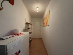 Attraktive Kapitalanlage in grüner Lage - Helle DG-Wohnung mit Balkon – 12621 Berlin – Vorschaubild 3