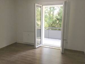 Traumhafte 2-Raum-Wohnung mit tollem Balkon! – 45276 Essen – Vorschaubild 3