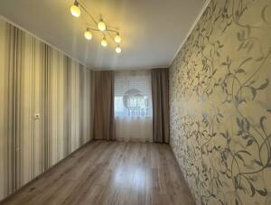 CHARMANTES EINFAMILIENHAUS - 5 ZIMMER, GROßER GARTEN & 50 m² TERRASSE – 65931 Frankfurt am Main – Vorschaubild 8