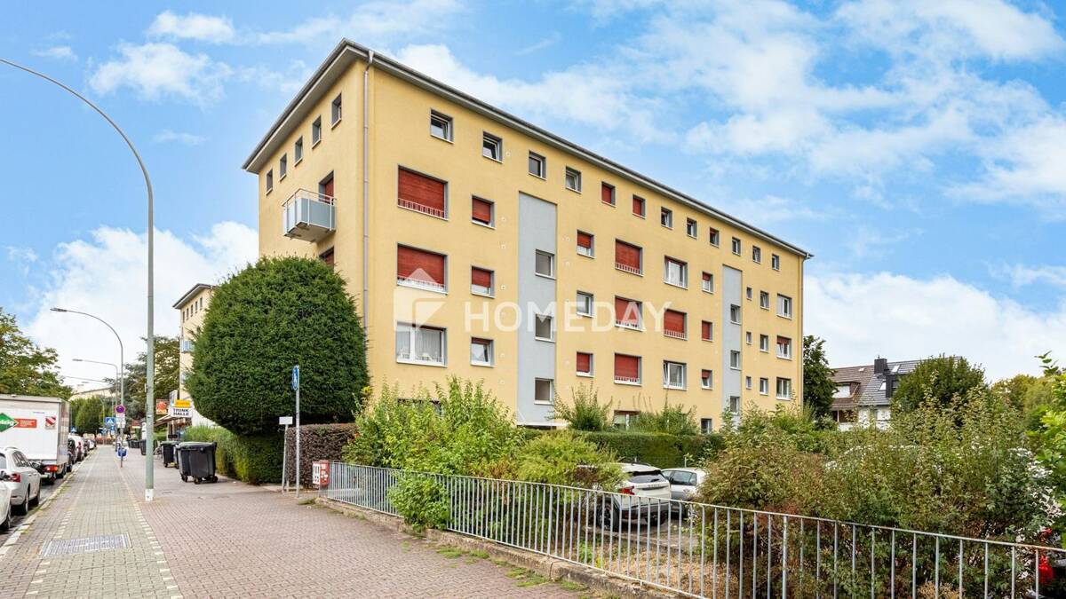 Renovierungsbedürftige & charmante 3-Zimmer-Wohnung mit 2 Balkone – 60431 Frankfurt am Main – Bild 1 von 9