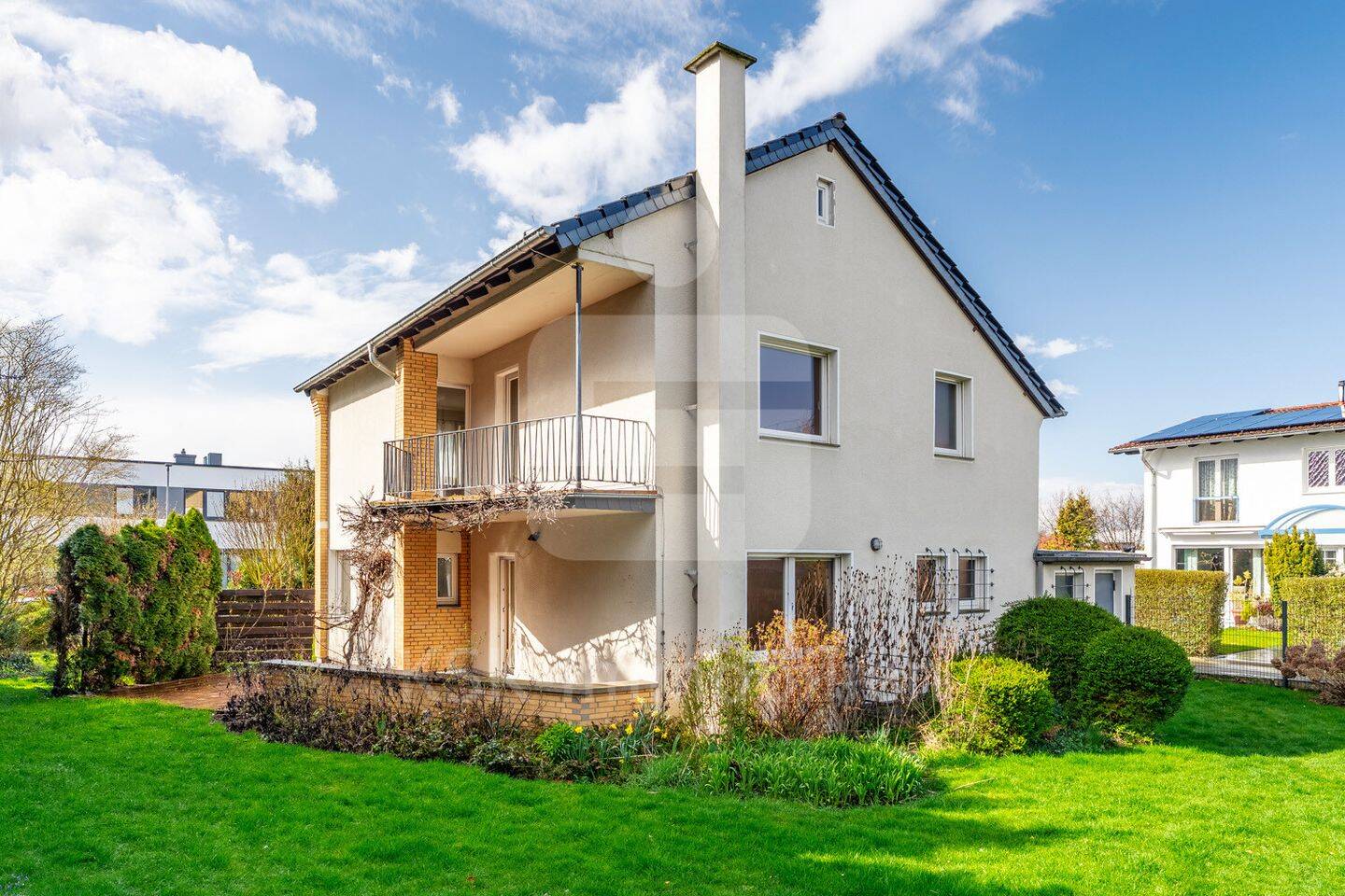 Viel Platz für die ganze Familie. Ihr neues Zuhause in Liblar! – Erftstadt – Bild 1 von 9