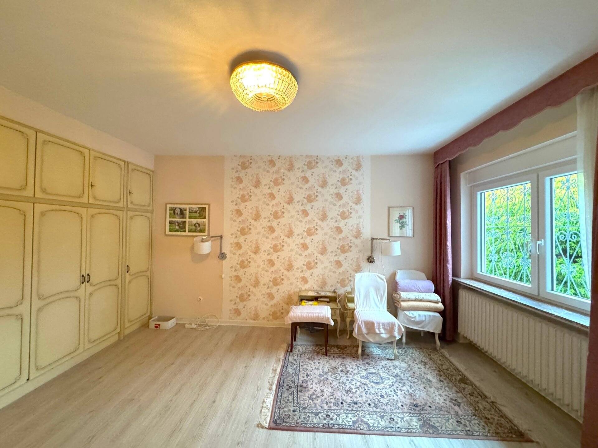 Ihr neues IMMOBILIEN QUARTIER: Imposanter Bungalow mit viel Potenzial in Bad Nenndorf – Bad Nenndorf – Vorschaubild 9