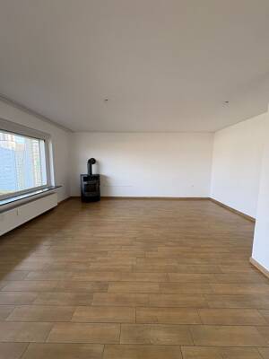 Großzügige Eigentumswohnung mit Einbauküche, großem Balkon/Terrasse, Garage, Stellplatz und ca. 145 m² Wohnfläche – 58095 Hagen – Vorschaubild 9