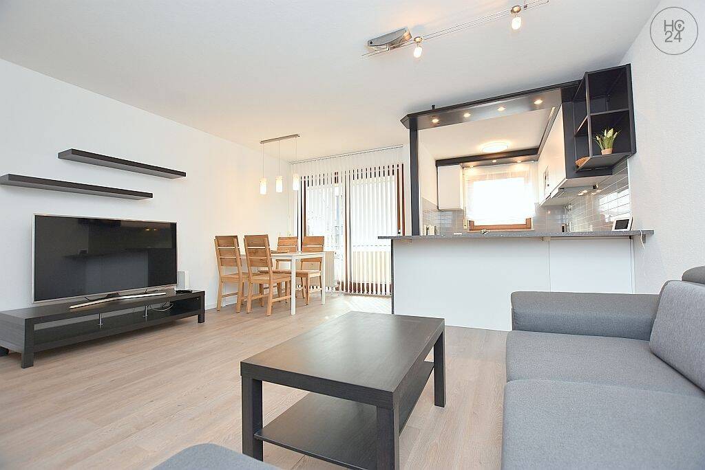 Modern möblierte Wohnung mit Balkon und Stellplatz in zentraler Wohnlage in Ludwigsburg
