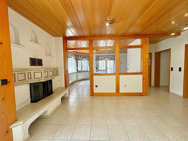 Erdgeschosswohnung in 88605 Meßkirch mit 153 m² kaufen