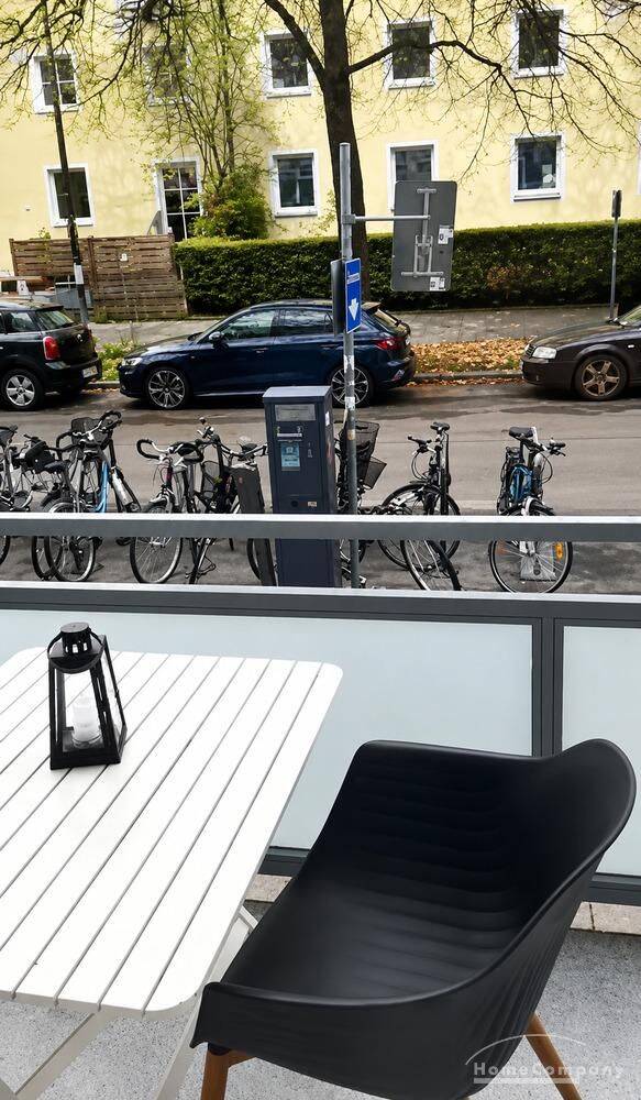 Modern möbliertes 1-Zimmer-Apartment mit Balkon – München – Vorschaubild 5