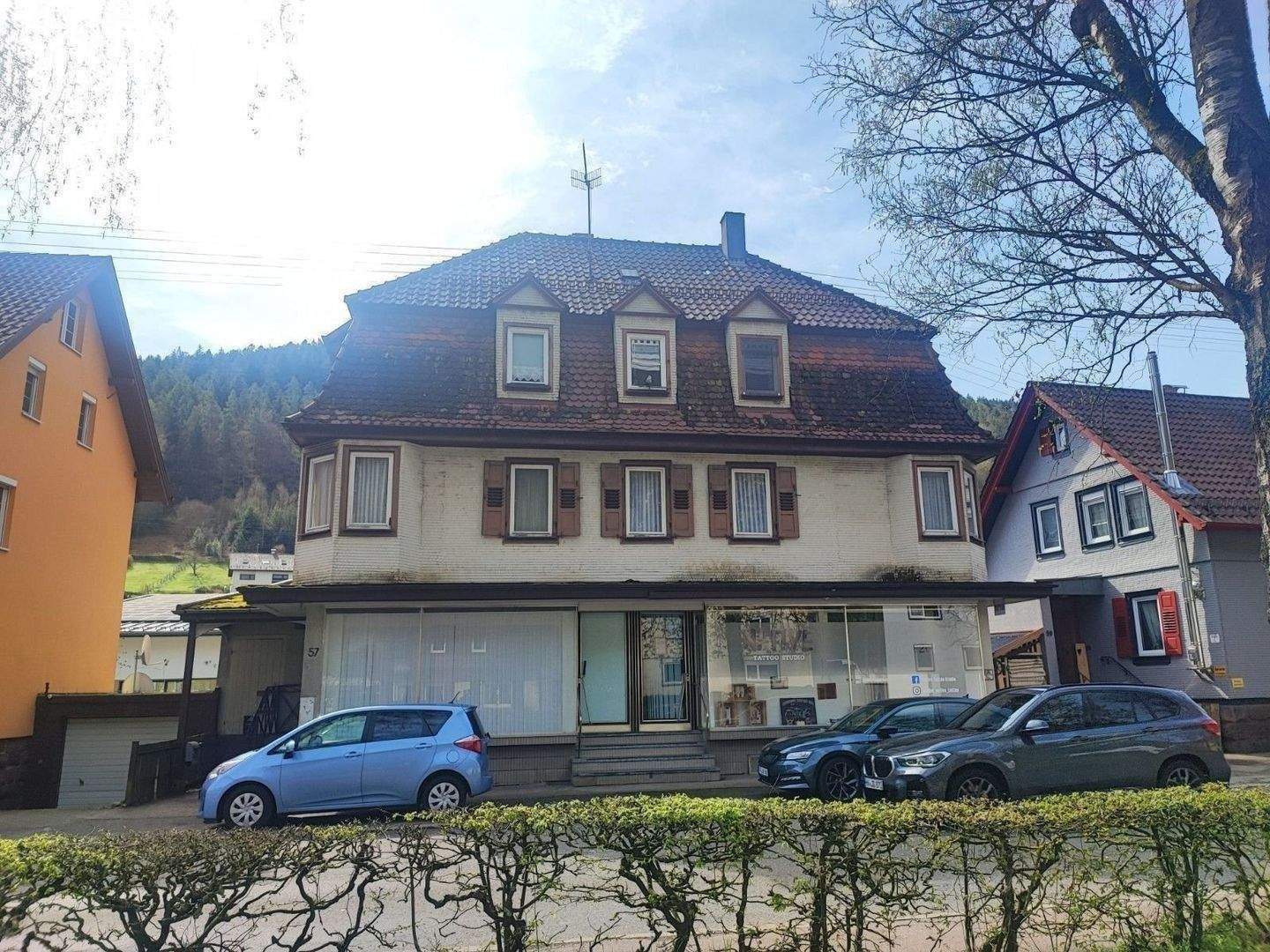 ***Günstiges Mehrfamilienhaus in Calmbach!*** – Bad Wildbad – Vorschaubild 3