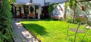 Reihenmittelhaus in Krefeld mit Garage und Garten – 47798 Krefeld – Vorschaubild 2