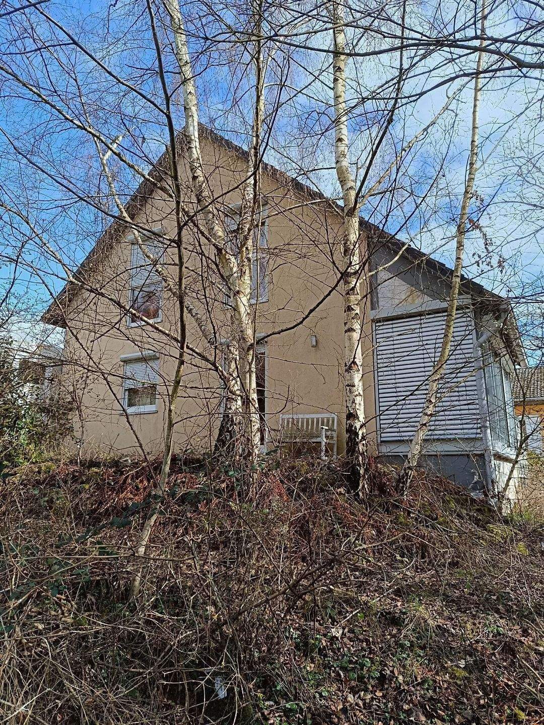 --- RESERVIERT--- Freistehendes Einfamilienhaus mit Wintergarten, Terrasse, Garten und Garage, in sehr ruhiger Lage, in 66589 Wemmetsweiler – Merchweiler – Vorschaubild 4