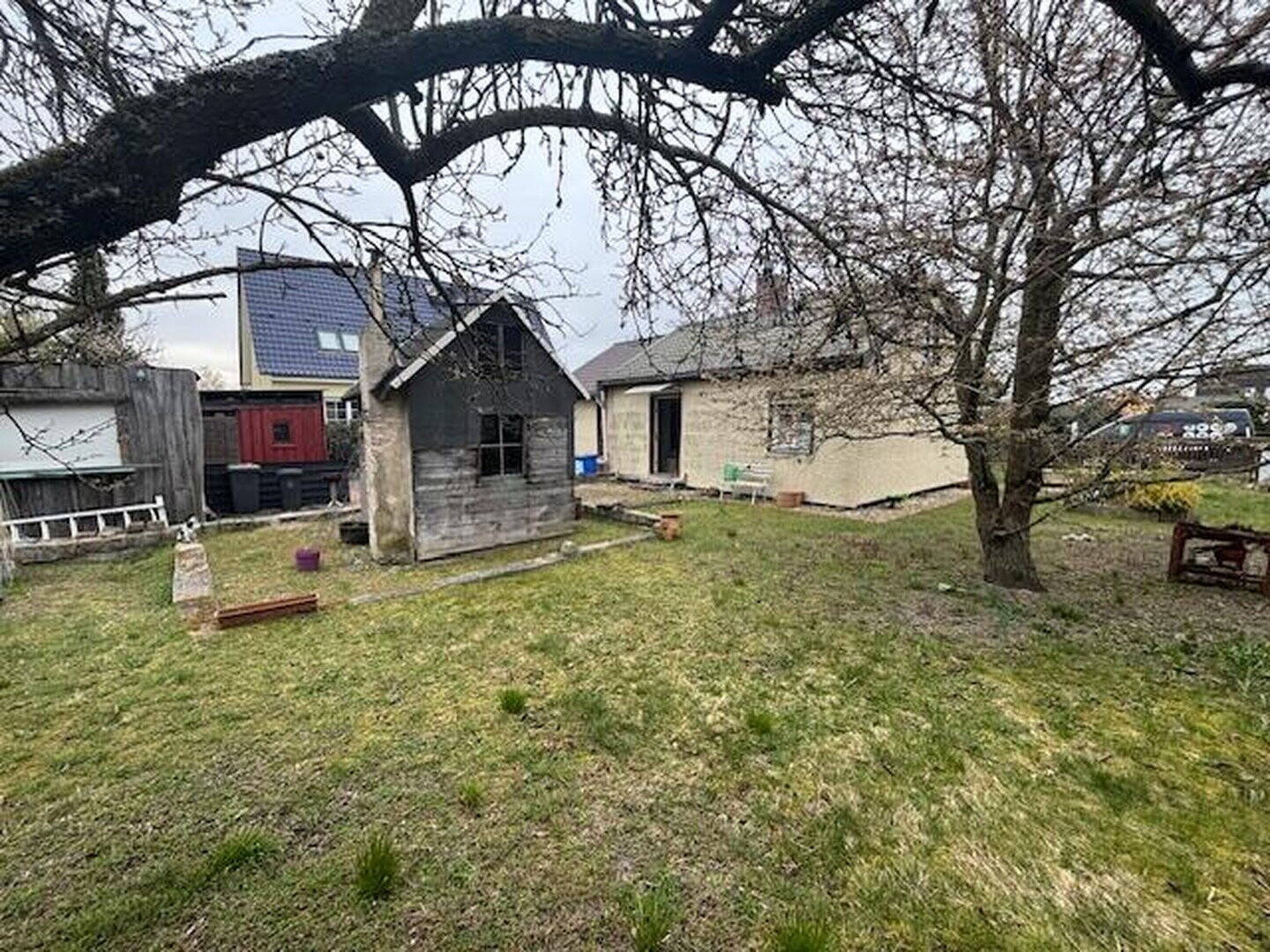Charmantes Einfamilienhaus mit zwei Garagen und großem Garten - Ihr neues Zuhause in Bohnsdorf – Berlin – Vorschaubild 9