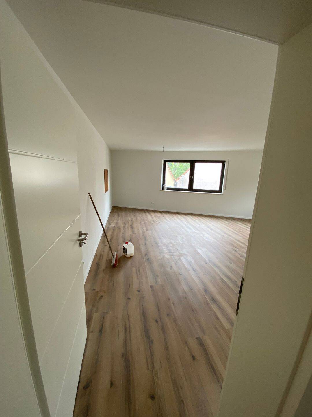 Geräumige 4-Zimmer Wohnung in Schwanstetten, Ideal für Familien – Schwanstetten – Vorschaubild 6