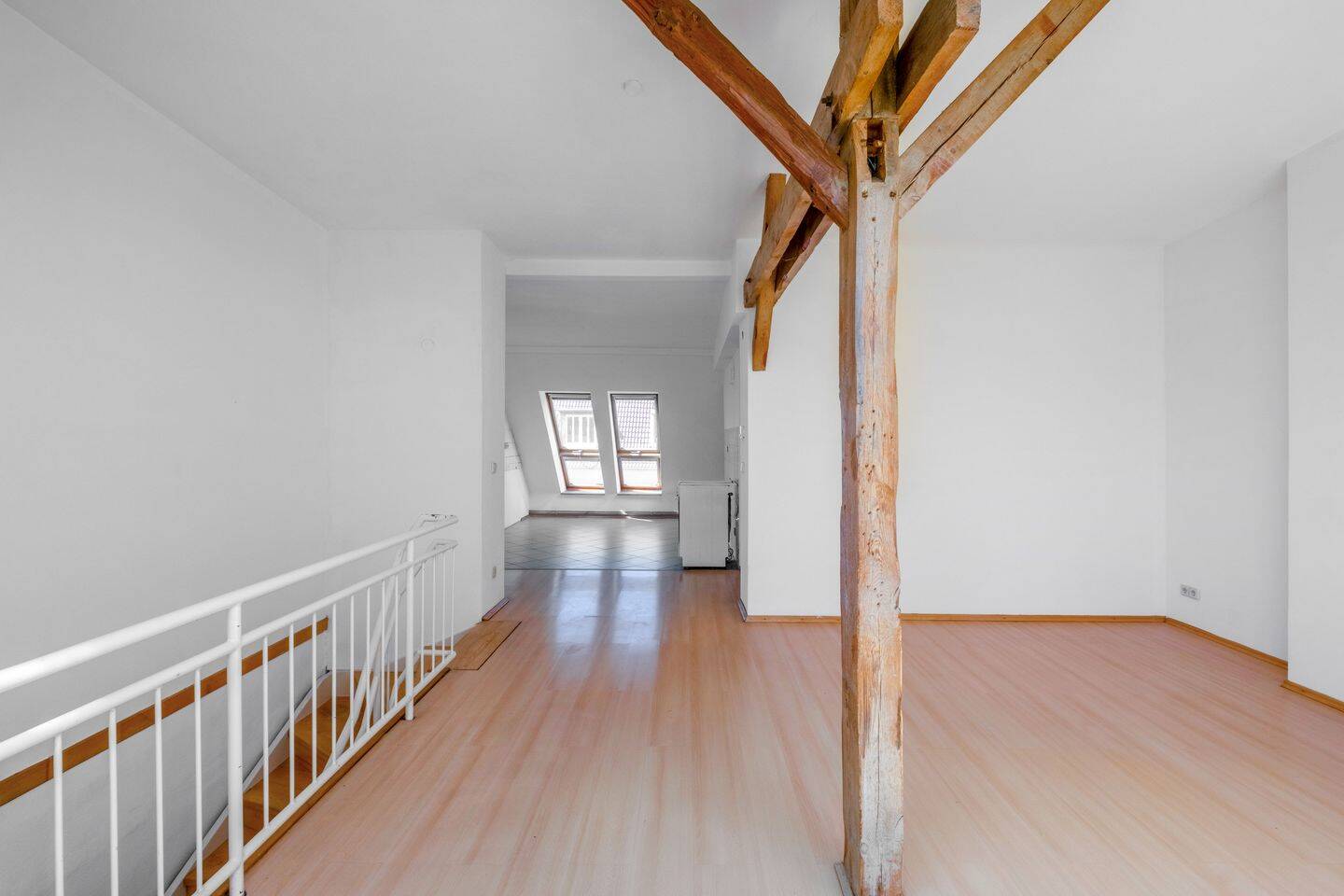 Helle und ruhige Dachgeschoss-Maisonettewohnung im Florakiez – Berlin – Vorschaubild 3