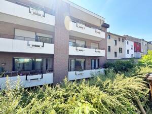Zuhause mit Charme ... gepflegte 3-Zimmer-Wohnung mit Balkon zum Wohlfühlen
