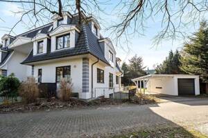 Wohntraum auf 2 Etagen: Maisonettewohnung mit Garten und stilvollem Design – 22359 Hamburg – Vorschaubild 3