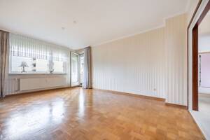 Gepflegte 4-Zimmer-Eigentumswohnung mit zwei Balkonen und guter Aufteilung in Elmschenhagen-Nord – 24147 Kiel – Vorschaubild 5