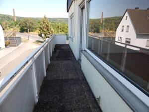 Frisch renovierte 3-Zimmer-Wohnung mit Balkon, Loggia & saniertem Bad im gepflegten Zweifamilienhaus – 54293 Trier – Vorschaubild 8