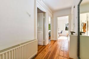 Investment mit Weitblick: Modernisierte Wohnung in aufwertungsfähiger Wohnanlage – 20251 Hamburg – Vorschaubild 2