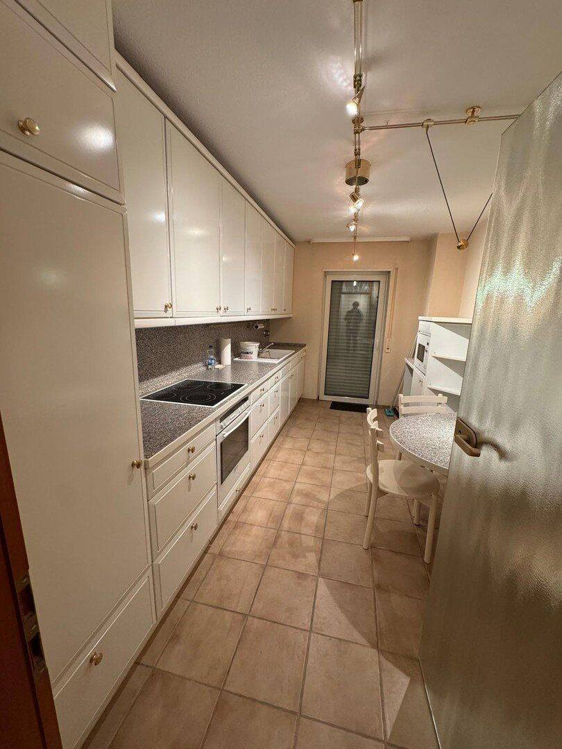 Attraktive 3-Zimmer-Erdgeschosswohnung mit Loggia, Garage und Blick ins Grüne - sofort bezugsbereit