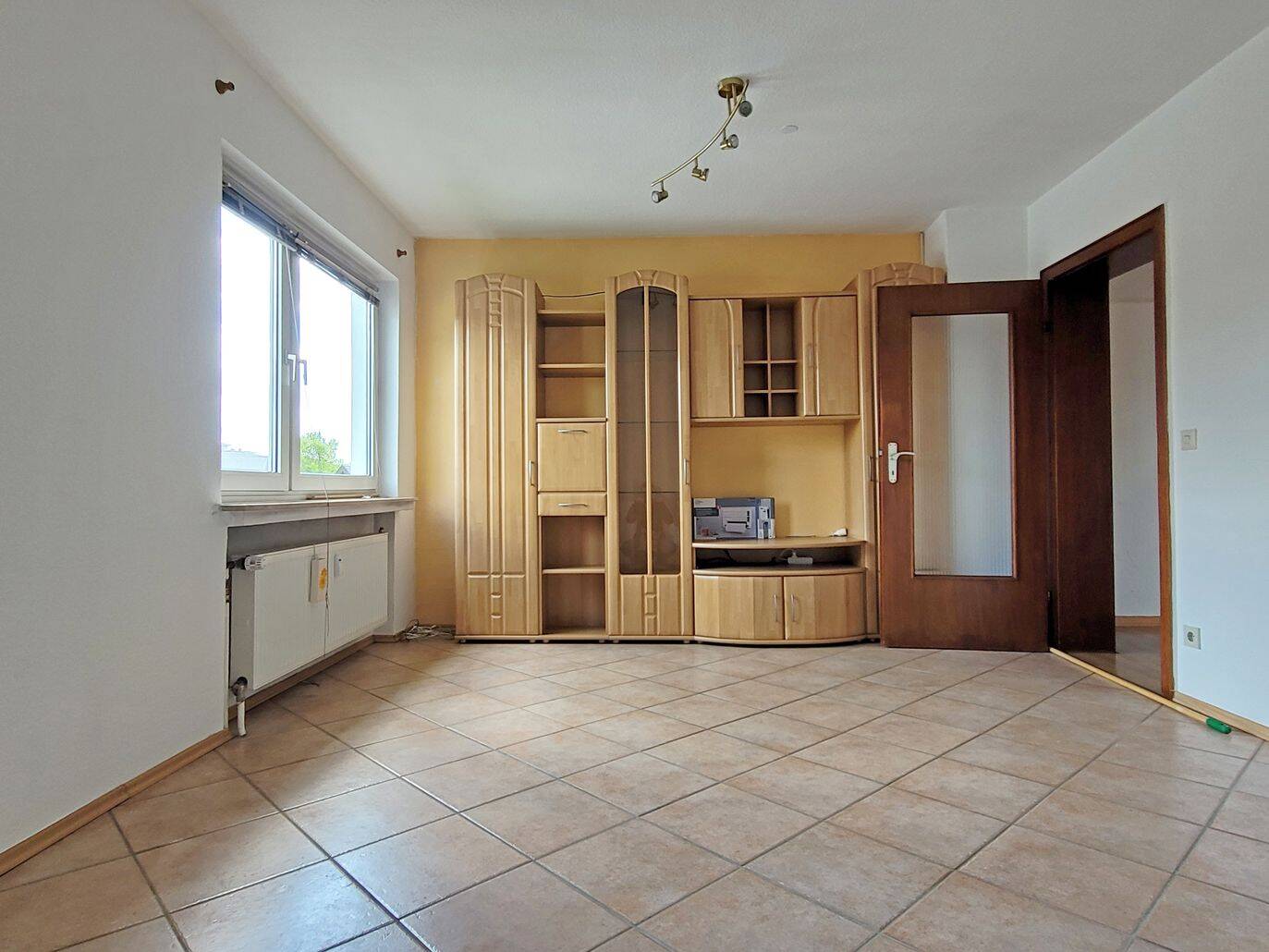 MANNELLA *Zentrale Lage mit Gartennutzung & Garage* Sonnige Dachgeschosswohnung in Troisdorf – Troisdorf – Vorschaubild 6