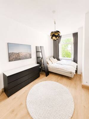 Voll möblierte Wohnung auf Zeit in Frankfurt-Bockenheim. WLAN, Küche & Nebenkosten inklusive. – 60487 Frankfurt am Main – Vorschaubild 4
