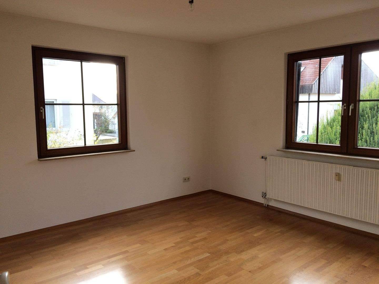 Schöne 3 Zimmer Erdgeschoss Wohnung mit Garten – Plochingen – Vorschaubild 3