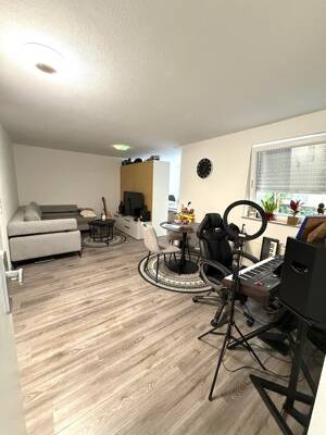 Gepflegte 1-Zimmer-Erdgeschosswohnung mit Terrasse, Einbauküche und TG-Stellplatz – 70499 Stuttgart – Vorschaubild 4