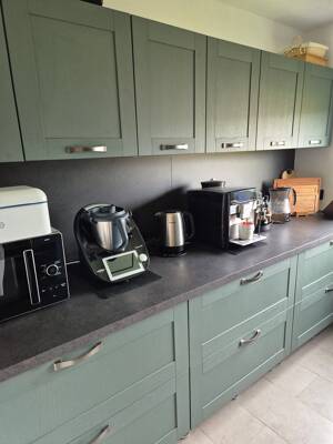 3 Zimmer wohnung ,mit Stellplatz und neue Küche