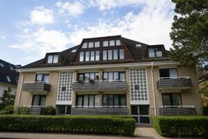 Großzügige 2-Zimmer-Erdgeschosswohnung mit Südterrasse und Tiefgaragenstellplatz