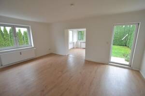 Rendite 5%! Mehrfamilienhaus mit 4 Wohnungen und Balkonen, Dachterrasse in Regensburg Südost – 93053 Regensburg – Vorschaubild 4