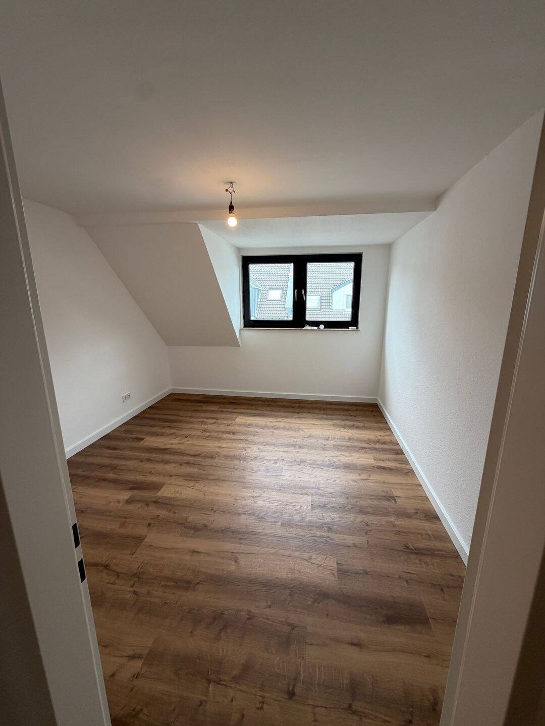 Erstbezug - Renovierte 3-Zimmer-Wohnung in Rüttenscheid (Balkon, Küche, TG Stellplatz, etc) – Essen – Vorschaubild 7