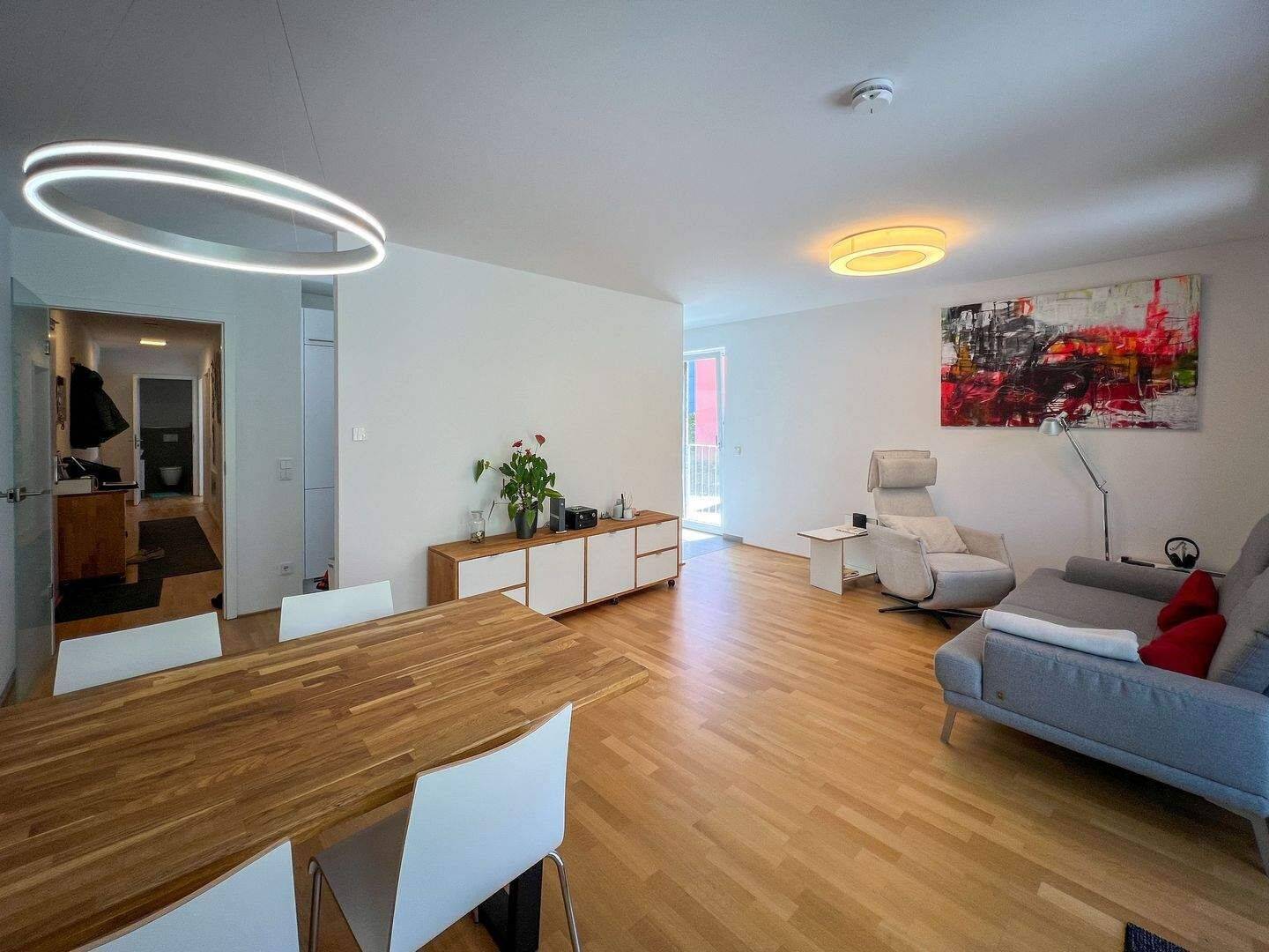 Bezugsfreie 3-Zimmer-Wohnung mit Terrasse und Tiefgaragenstellplatz