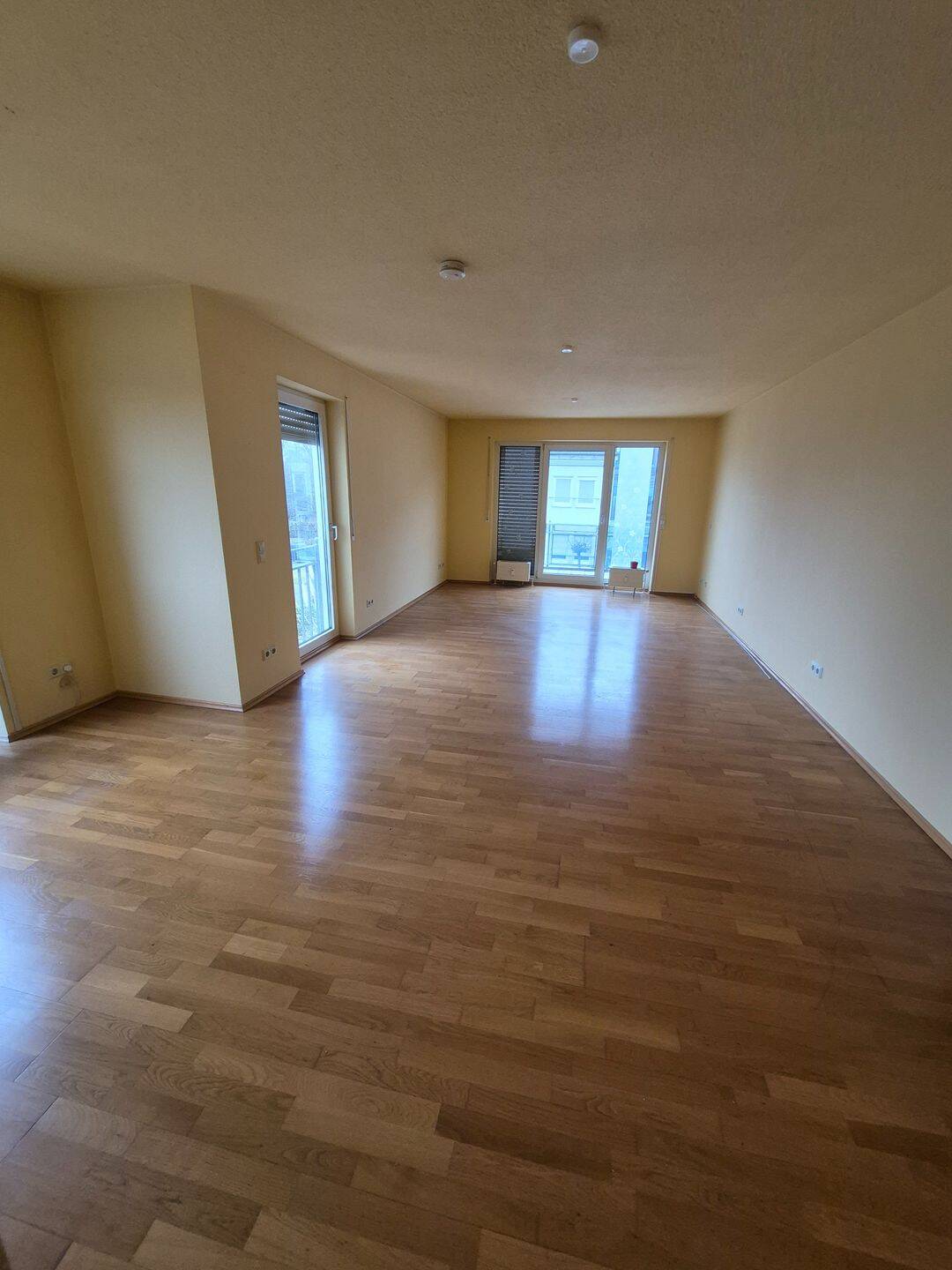 FREI! Top Lage bei Siemens mit Balkon und EBK – Karlsruhe – Vorschaubild 2