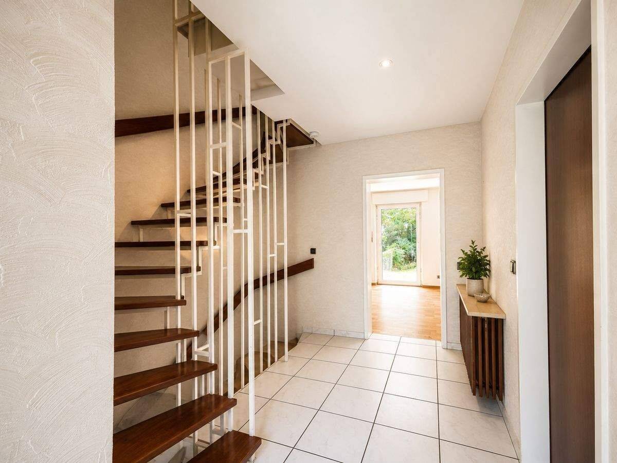 Wohnen, wo Familien sich wohlfühlen – Reihenhaus mit Garten, Balkon und Garage – Wuppertal – Vorschaubild 4