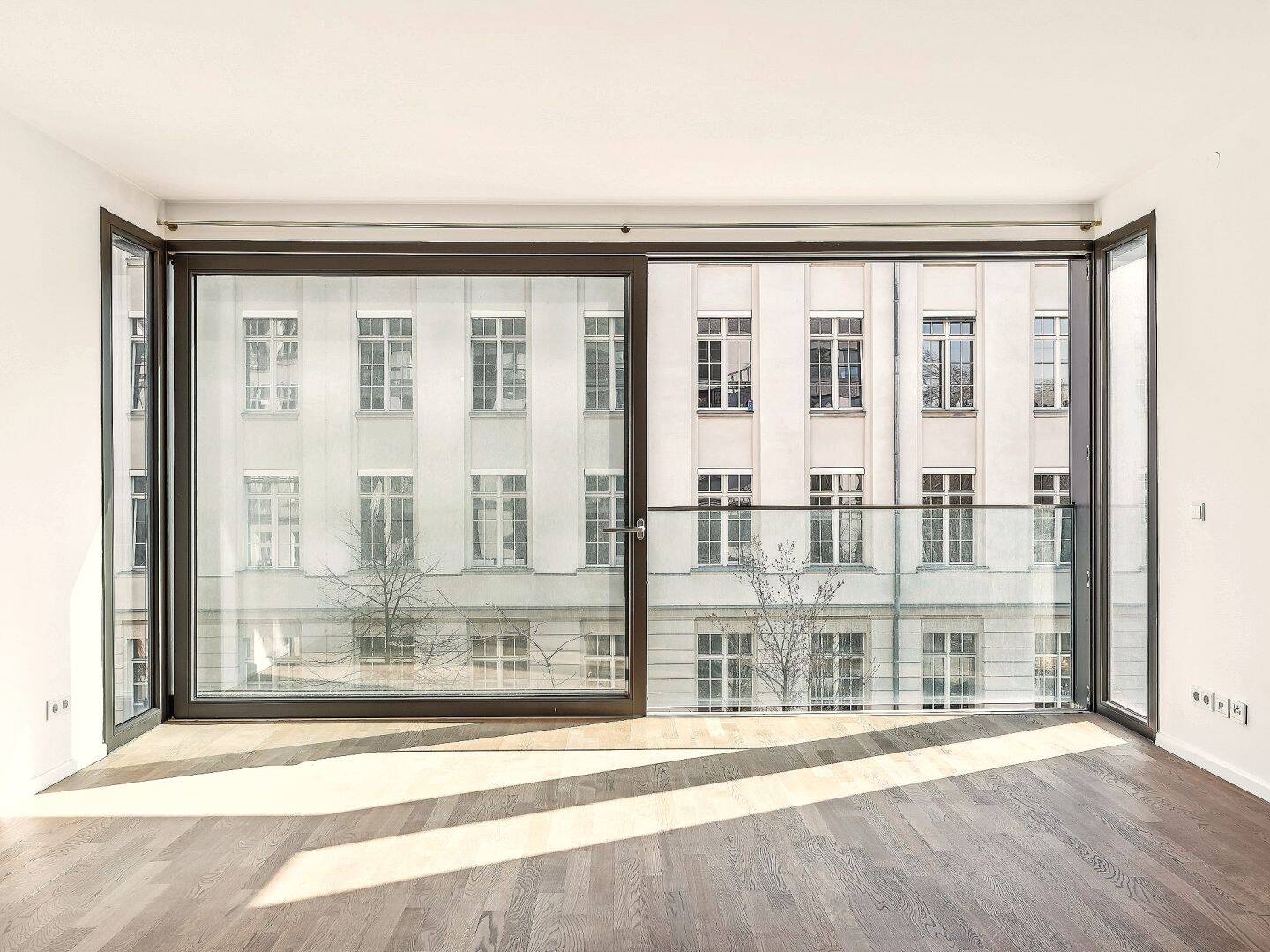 Moderne 2-Zimmer-Wohnung in Toplage im Gleimviertel - bezugsfrei und lichtdurchflutet! – Berlin – Vorschaubild 3