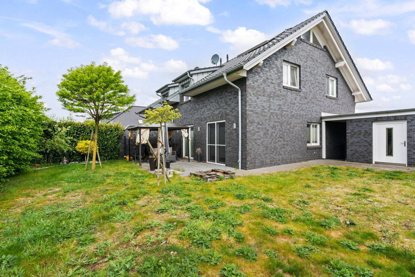 Sittensen / Alpershausen - Moderne Doppelhaushälfte mit viel Platz, Garten und Doppelcarport – Sittensen – Vorschaubild 5