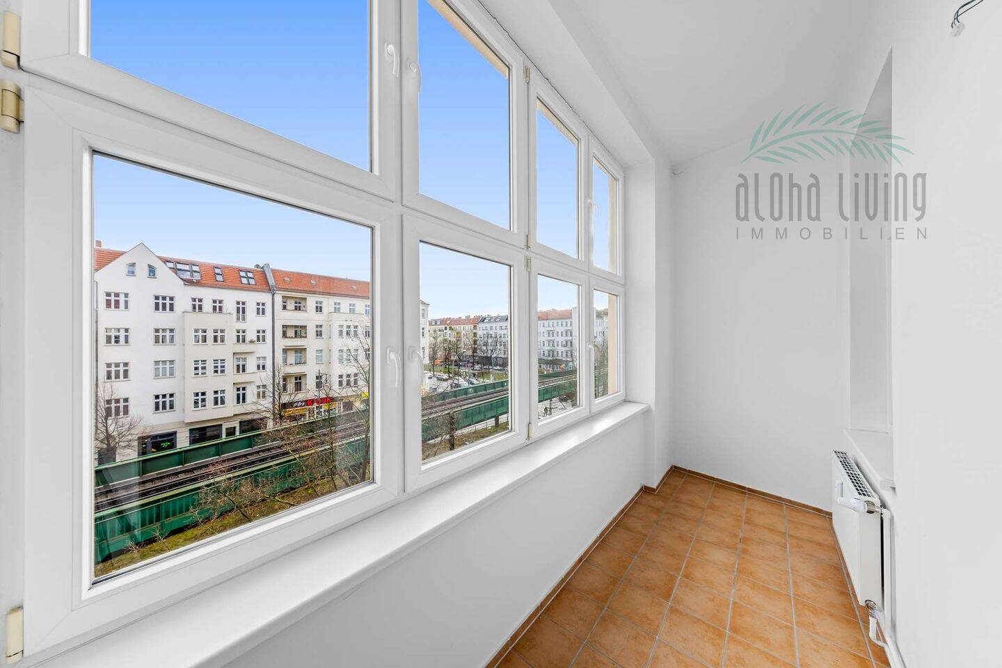 11 Minuten zum Alex - Stilvoller Altbauklassiker mit Indoor-Loggia in Prenzlauer Berg – Berlin – Vorschaubild 7
