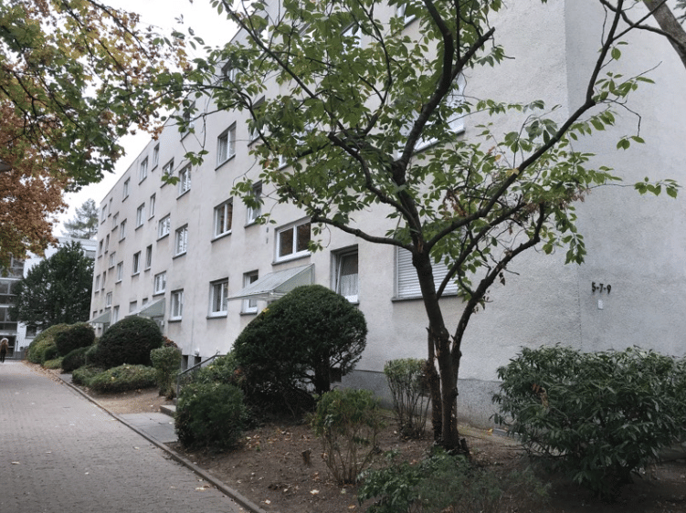 Helle 2-Zimmer-Wohnung mit Balkon im 2. Obergeschoss