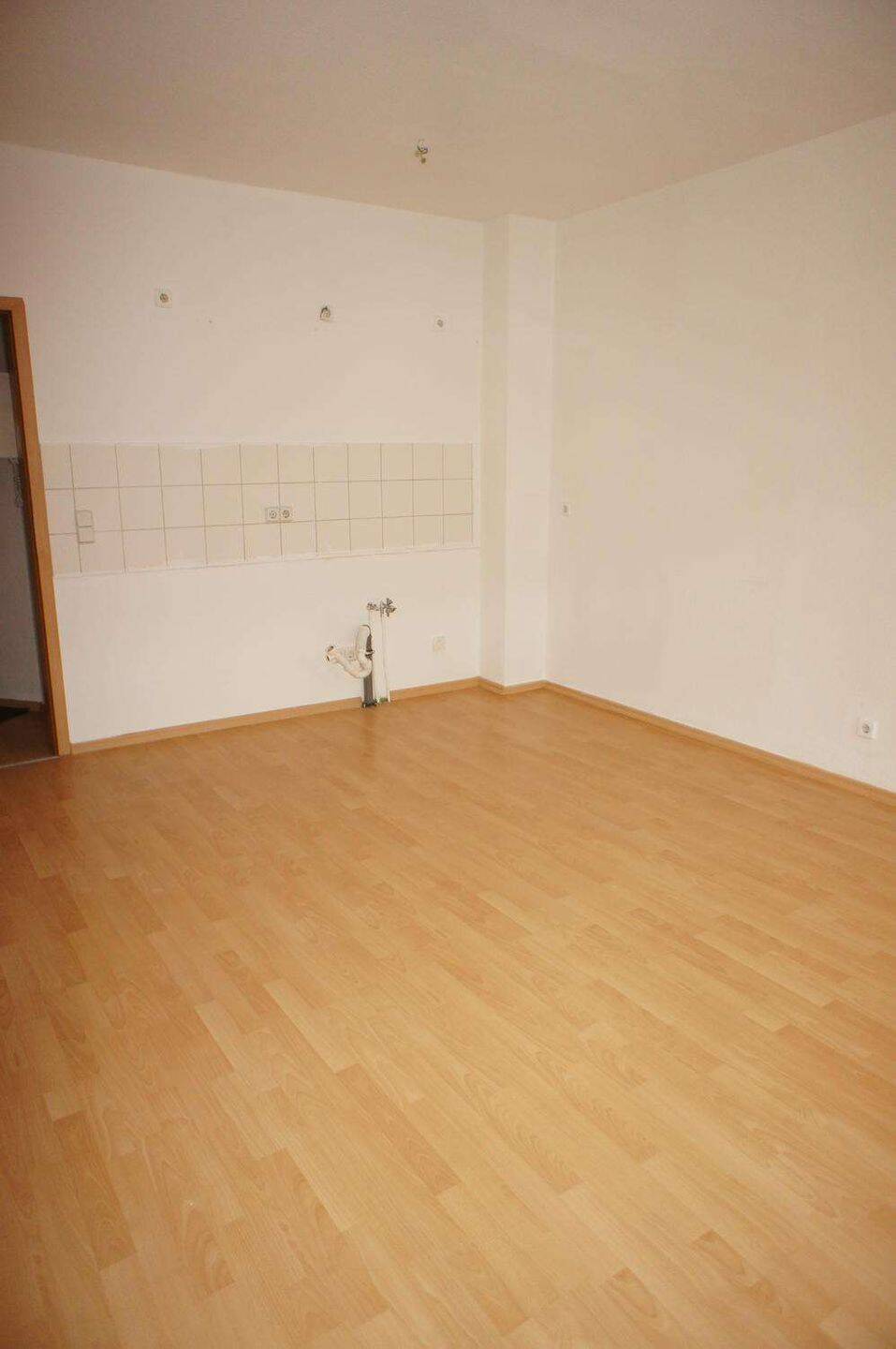 Offene Küche + Bad mit Wanne + 2. OG** – Chemnitz – Vorschaubild 2