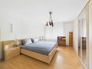 Großzügige 4-Zimmer-Wohnung mit 117 m², 2 Balkonen & viel Potenzial in Stuttgart – 70174 Stuttgart – Vorschaubild 5