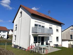 Dreifamilienhaus mit schönem, großem Garten! Eigennutzer und Kapitalanleger aufgepasst! – 89558 Böhmenkirch – Vorschaubild 2