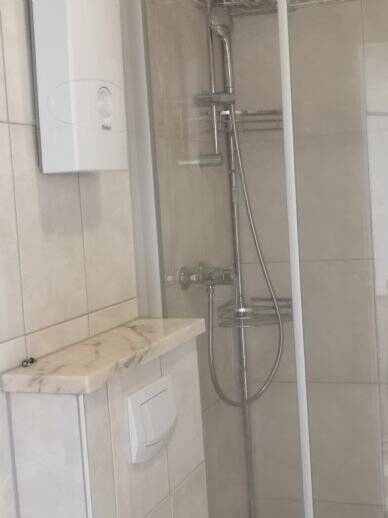 Fernwärme mit Wohnung - renovierte 2-Zimmerwohnung mit großem Westbalkon – Erlangen – Vorschaubild 8