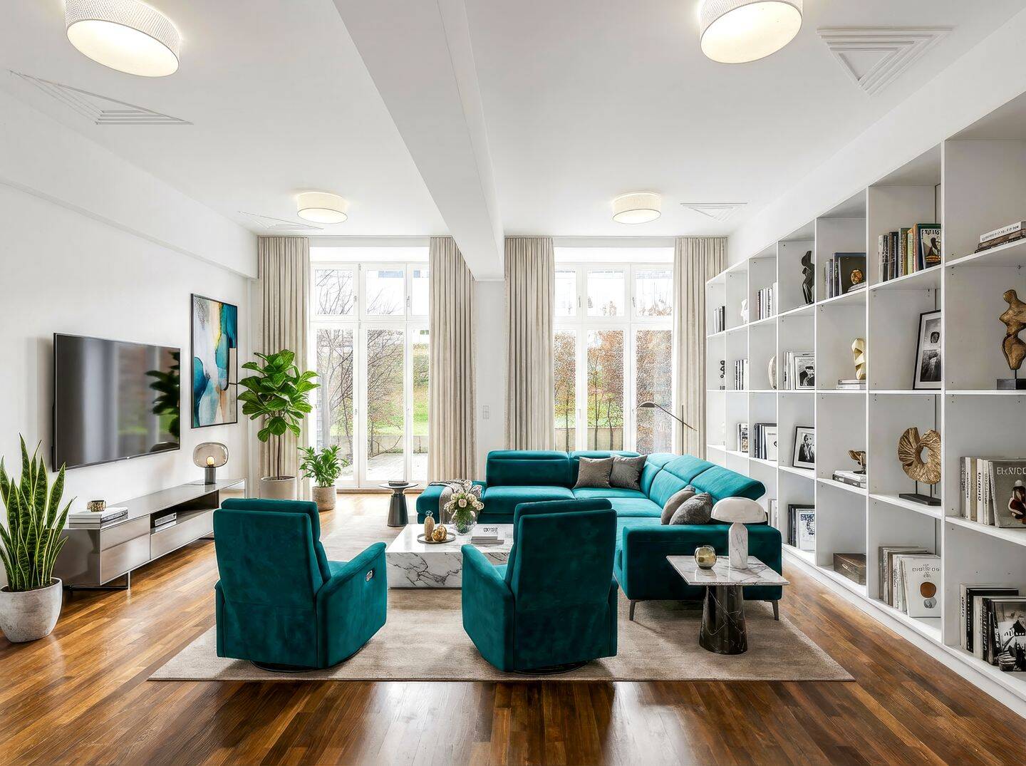 **Maisonette mit Hauscharakter - 5 Zimmer, Südterrasse und Tiefgarage**